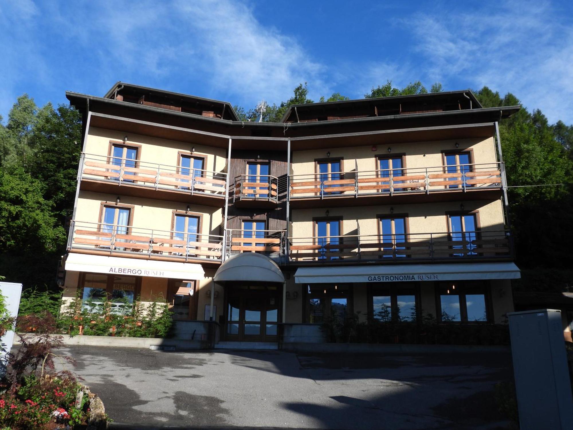 Albergo Rusen Борно Экстерьер фото